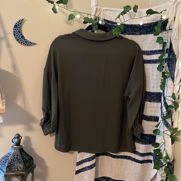 Ivy Green Long Sleeved Button-Up Collared Shirt - Picture 4 of 4